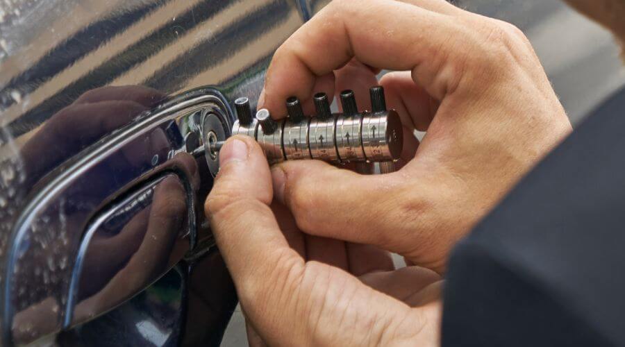 Expert Emergency Roof Repairs services in Wyoming, WV